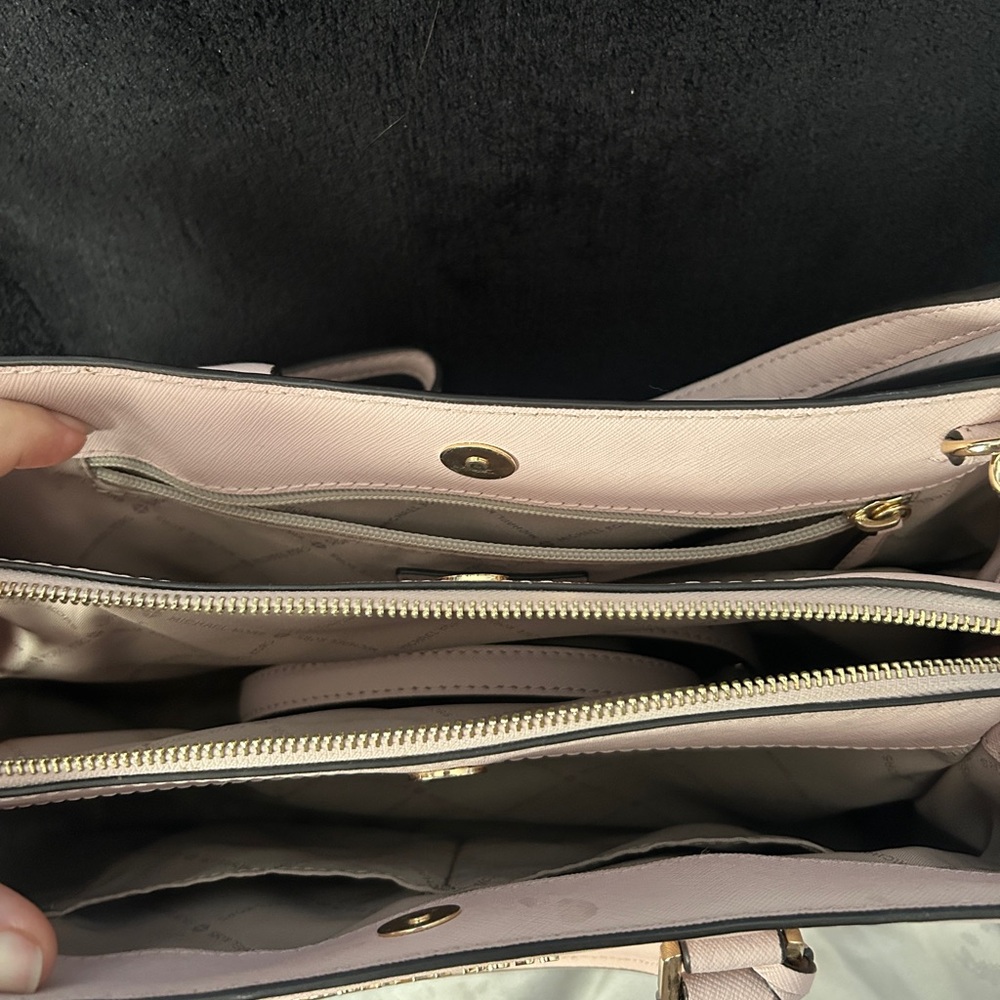 Michael Kors Light Pink Satchel - Picture 3 of 4